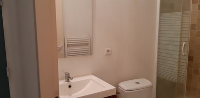 Image 5 sur 7 - Appartement  ·  Location · Sisteron (04200) · 1 pièce · 27m²