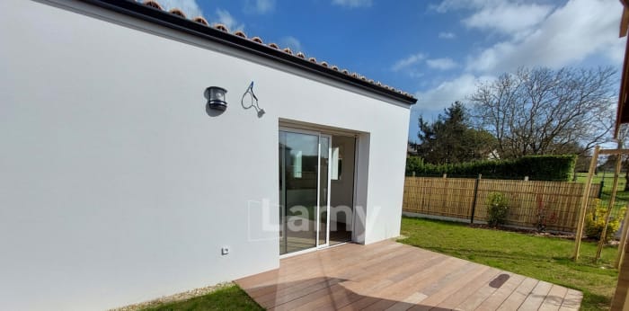 Image 10 sur 13 - Maison/villa  ·  Location · Boutenac Touvent (17120) · 3 pièces · 55m²