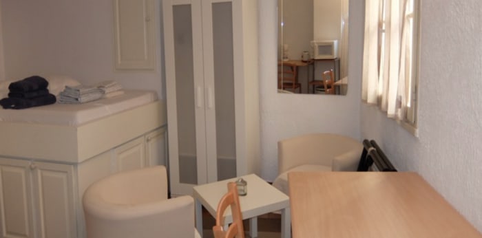 Image 1 sur 4 - Appartement  ·  Location · Aix En Provence (13100) · 1 pièce · 18m²