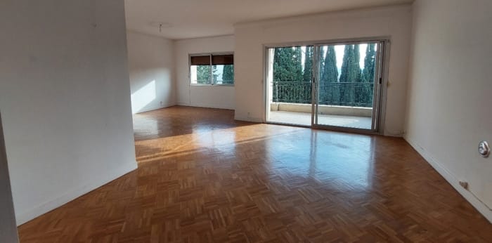 Image 4 sur 12 - Appartement  ·  Location · Aix En Provence (13100) · 2 pièces · 92m²