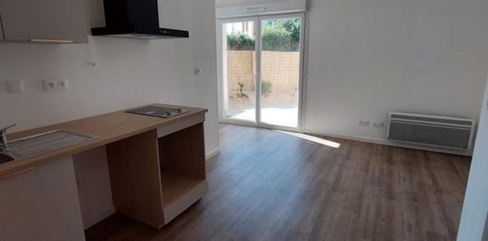 Image 4 sur 6 - Appartement  ·  Location · Chemille En Anjou (49120) · 1 pièce · 24m²
