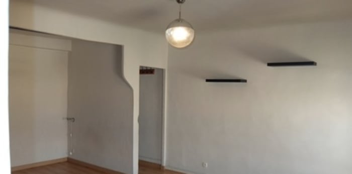 Image 2 sur 5 - Appartement  ·  Location · Aix En Provence (13100) · 1 pièce · 35m²