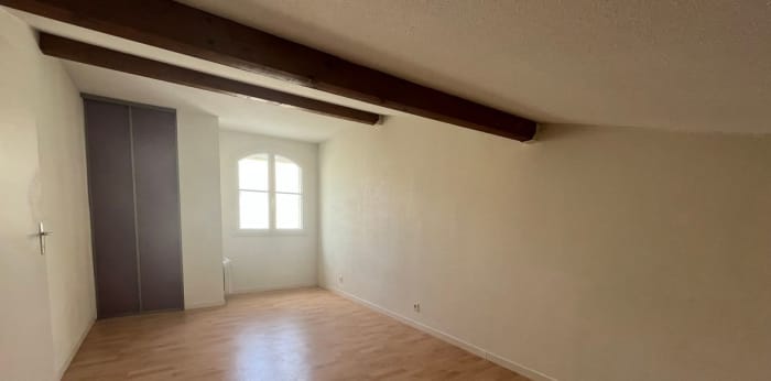 Image 7 sur 10 - Appartement  ·  Location · Bordeaux (33000) · 4 pièces · 79m²