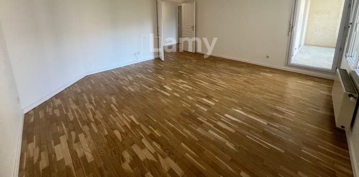 Image 2 sur 8 - Appartement  ·  Location · Lyon (69003) · 3 pièces · 65m²