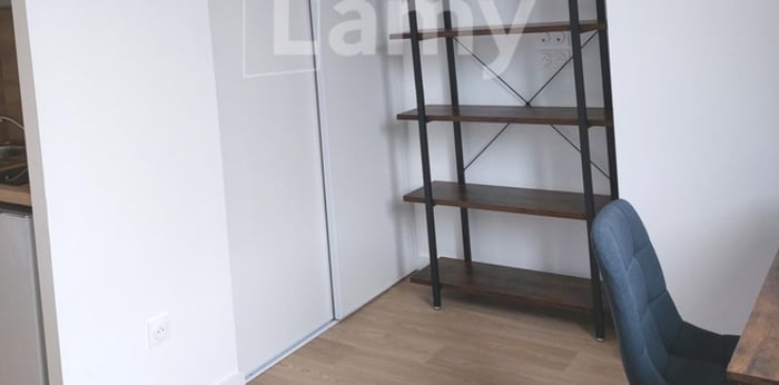 Image 3 sur 4 - Appartement  ·  Location · Orleans (45100) · 18m²