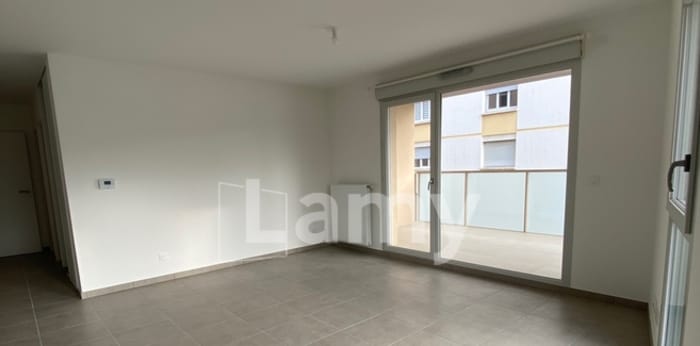 Image 6 sur 15 - Appartement  ·  Location · La Verpilliere (38290) · 3 pièces · 63m²