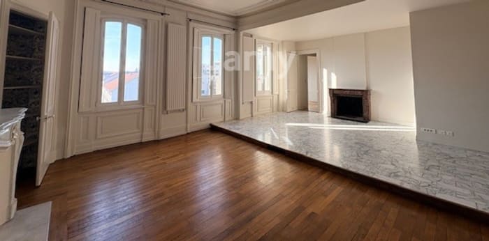 Image 1 sur 15 - Appartement  ·  Location · Besancon (25000) · 4 pièces · 94m²