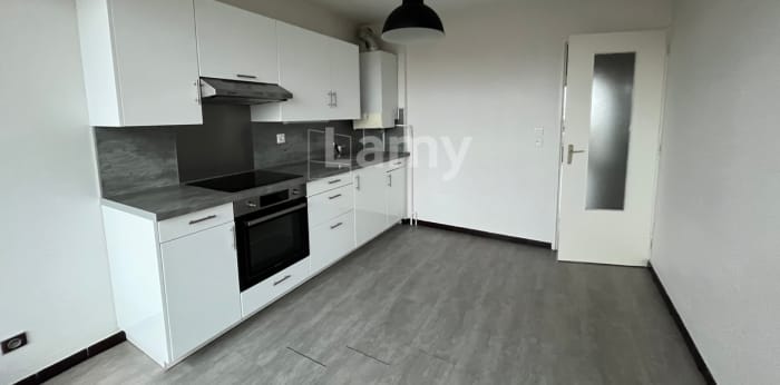 Image 3 sur 11 - Appartement  ·  Location · Dijon (21000) · 1 pièce · 37m²