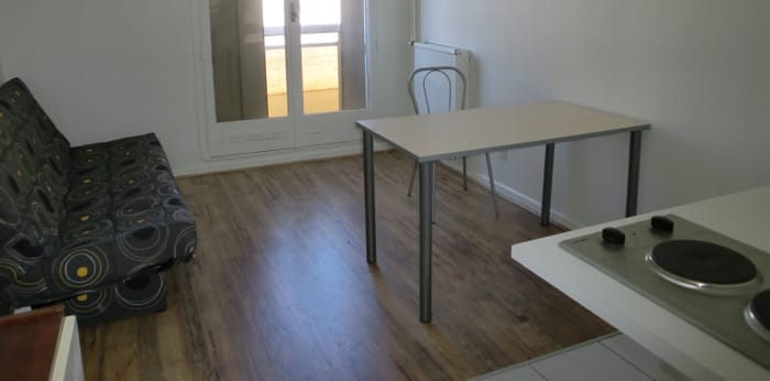 Image 2 sur 4 - Appartement  ·  Location · Clermont Ferrand (63000) · 1 pièce · 18m²