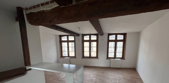 Image 9 sur 11 - Appartement  ·  Location · Le Quesnoy (59530) · 1 pièce · 30m²