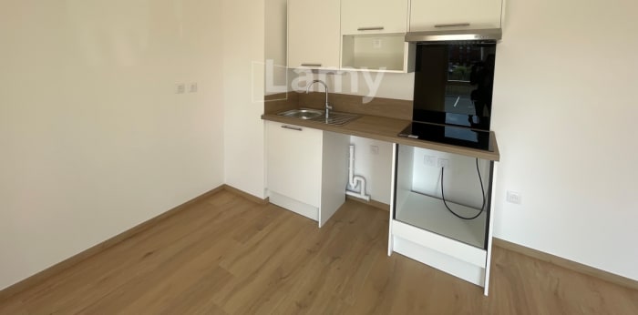 Image 1 sur 7 - Appartement  ·  Location · Armentieres (59280) · 3 pièces · 67m²