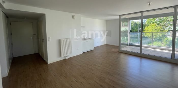 Image 2 sur 8 - Appartement  ·  Location · Lille (59000) · 4 pièces · 85m²