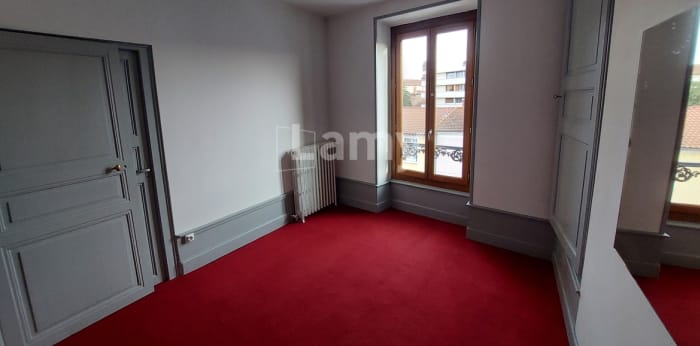 Image 9 sur 14 - Appartement  ·  Location · Issoire (63500) · 3 pièces · 87m²