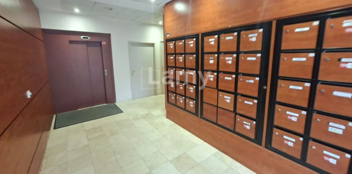 Image 2 sur 9 - Appartement  ·  Location · Clermont Ferrand (63100) · 2 pièces · 40m²