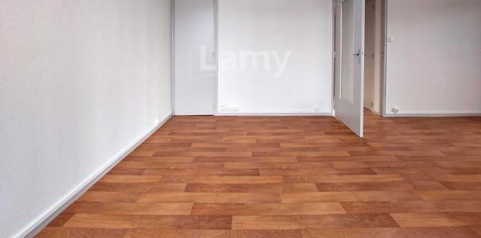 Image 2 sur 8 - Appartement  ·  Location · Limoges (87000) · 2 pièces · 48m²