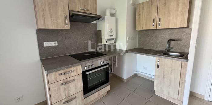 Image 1 sur 13 - Appartement  ·  Location · Dijon (21000) · 2 pièces · 37m²