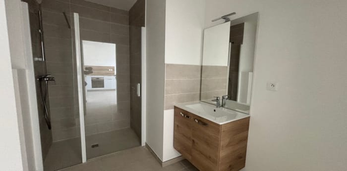 Image 6 sur 11 - Appartement  ·  Location · Fontaine Les Dijon (21121) · 2 pièces · 45m²