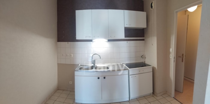 Image 3 sur 10 - Appartement  ·  Location · Nancy (54000) · 2 pièces · 47m²