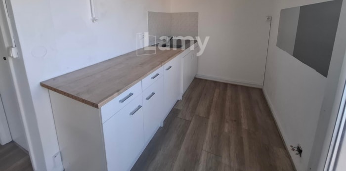 Image 6 sur 13 - Appartement  ·  Location · Marseille (13013) · 3 pièces · 58m²