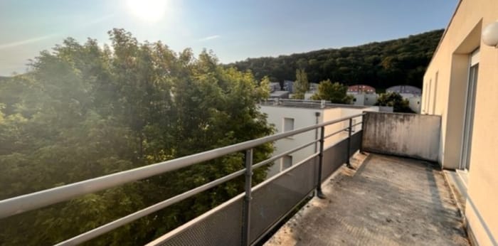 Image 9 sur 11 - Appartement  ·  Location · Besancon (25000) · 2 pièces · 46m²