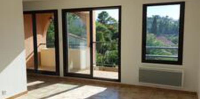 Image 2 sur 22 - Appartement  ·  Location · Nimes (30000) · 3 pièces · 61m²