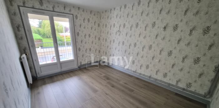 Image 5 sur 17 - Appartement  ·  Location · Auxerre (89000) · 3 pièces · 80m²