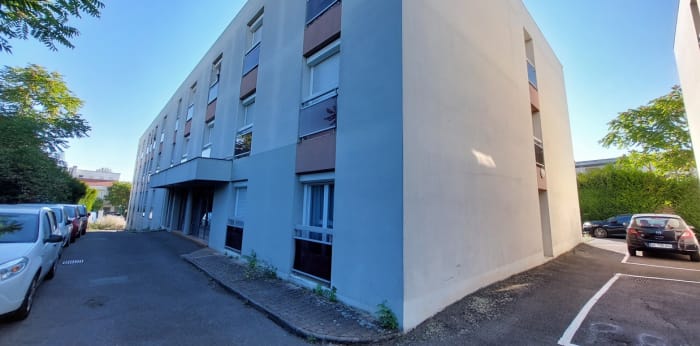 Image 1 sur 6 - Appartement  ·  Location · Clermont Ferrand (63000) · 1 pièce · 22m²