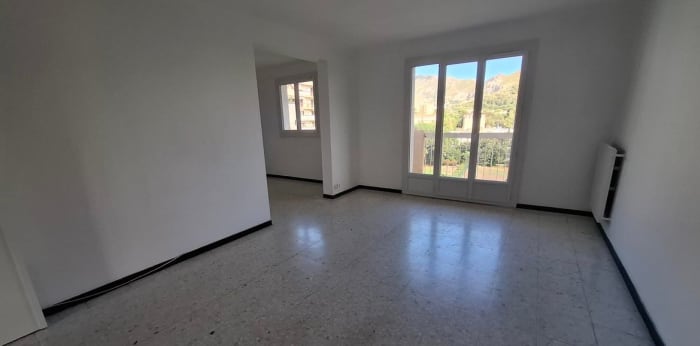 Image 7 sur 14 - Appartement  ·  Location · Marseille (13010) · 4 pièces · 73m²