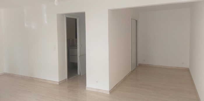 Image 7 sur 10 - Appartement  ·  Location · Cannes (06400) · 2 pièces · 44m²