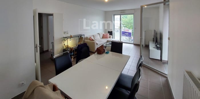 Image 3 sur 9 - Appartement  ·  Location · Epernay (51200) · 4 pièces · 99m²