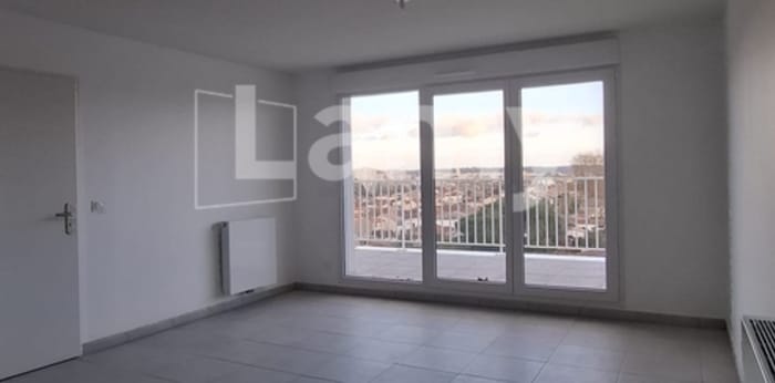 Image 2 sur 15 - Appartement  ·  Location · Talence (33400) · 5 pièces · 98m²