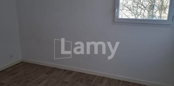 Image 12 sur 17 - Appartement  ·  Location · St Herblain (44800) · 4 pièces · 83m²