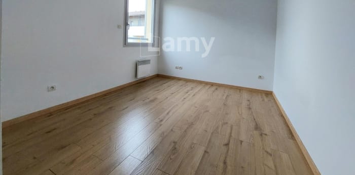 Image 8 sur 18 - Appartement  ·  Location · Toulouse (31200) · 4 pièces · 84m²