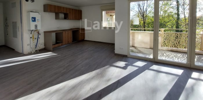 Image 1 sur 8 - Appartement  ·  Location · Amiens (80000) · 3 pièces · 70m²