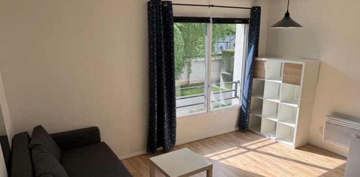 Image 1 sur 3 - Appartement  ·  Location · Lille (59800) · 1 pièce · 27m²