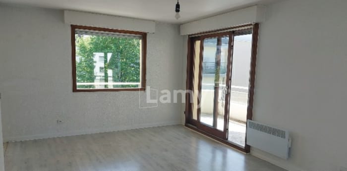 Image 1 sur 4 - Appartement  ·  Location · Annecy (74000) · 3 pièces · 65m²