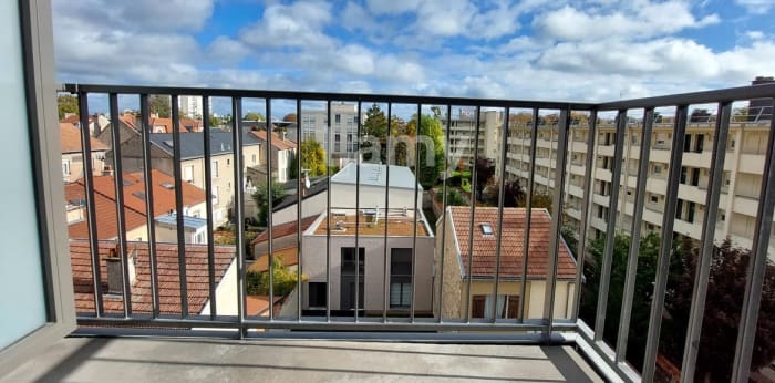 Image 9 sur 10 - Appartement  ·  Location · Reims (51100) · 1 pièce · 22m²
