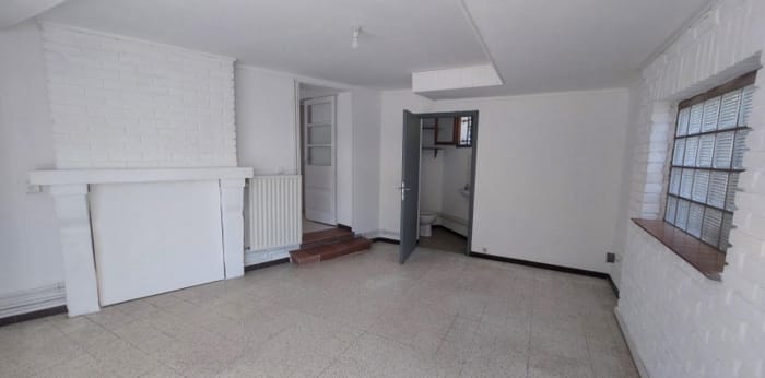 Image 3 sur 7 - Local  ·  Location · Anzin (59410) · 47m²
