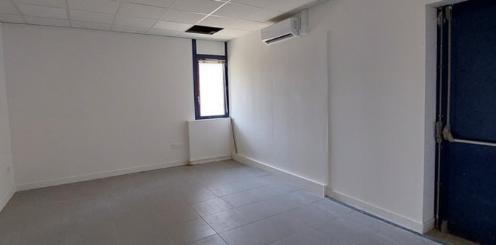 Image 4 sur 30 - Bureaux  ·  Location · Meylan (38240) · 375m²