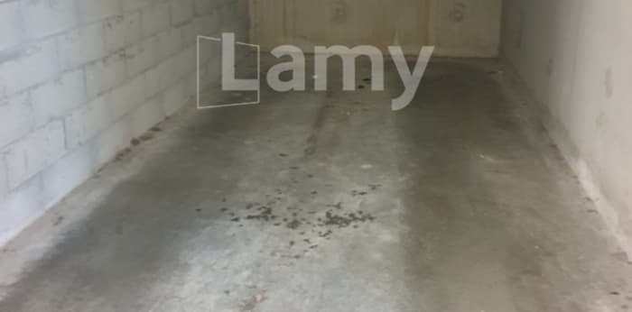 Image 1 sur 2 - Parking/box  ·  Location · Lyon (69003) · 15m²