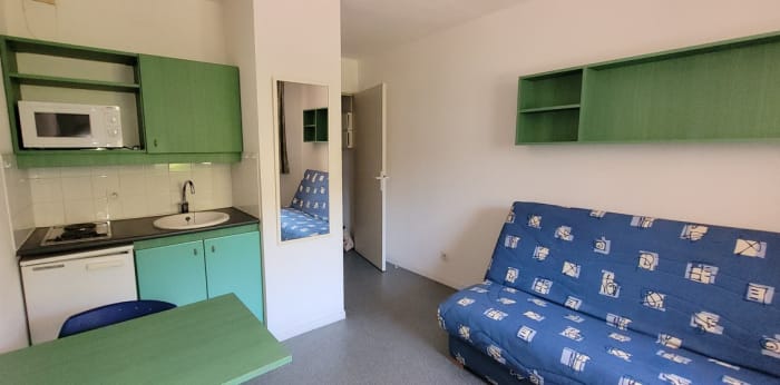 Image 2 sur 5 - Appartement  ·  Location · Chambery (73000) · 1 pièce · 18m²