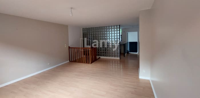 Image 5 sur 10 - Appartement  ·  Location · Anzin (59410) · 3 pièces · 77m²