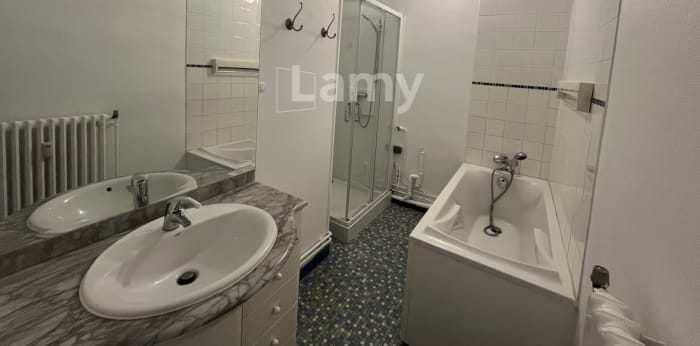 Image 19 sur 20 - Appartement  ·  Location · Dijon (21000) · 4 pièces · 95m²