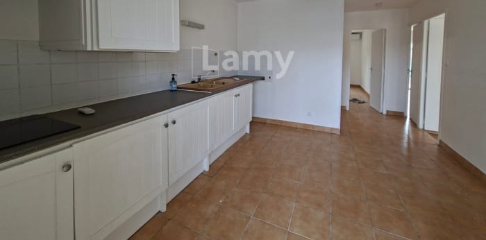 Image 4 sur 8 - Maison/villa  ·  Location · St Mathieu De Treviers (34270) · 3 pièces · 68m²