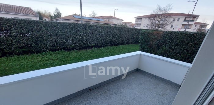 Image 9 sur 10 - Appartement  ·  Location · Libourne (33500) · 2 pièces · 43m²