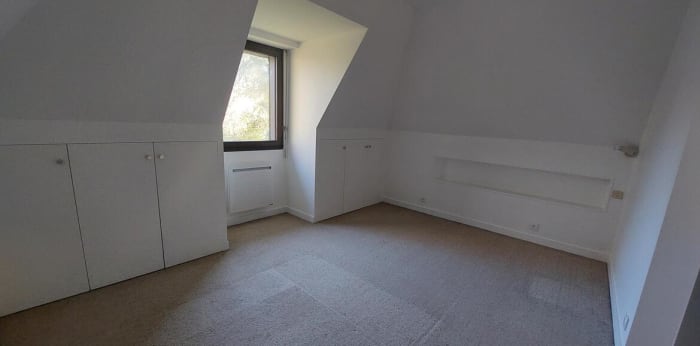 Image 9 sur 14 - Maison/villa  ·  Location · Rennes (35000) · 8 pièces · 185m²