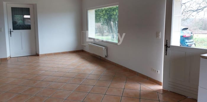 Image 4 sur 7 - Maison/villa  ·  Location · Villegouge (33141) · 3 pièces · 74m²