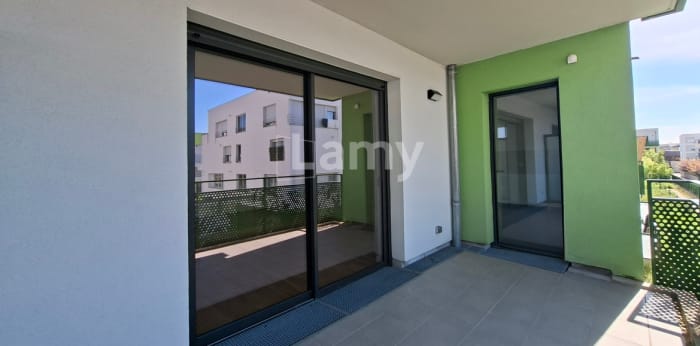 Image 4 sur 12 - Appartement  ·  Location · Reims (51100) · 3 pièces · 81m²