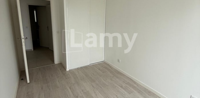 Image 6 sur 13 - Appartement  ·  Location · Talence (33400) · 4 pièces · 87m²