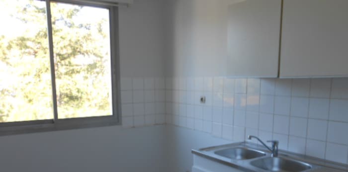 Image 4 sur 5 - Appartement  ·  Location · Clermont Ferrand (63100) · 3 pièces · 72m²